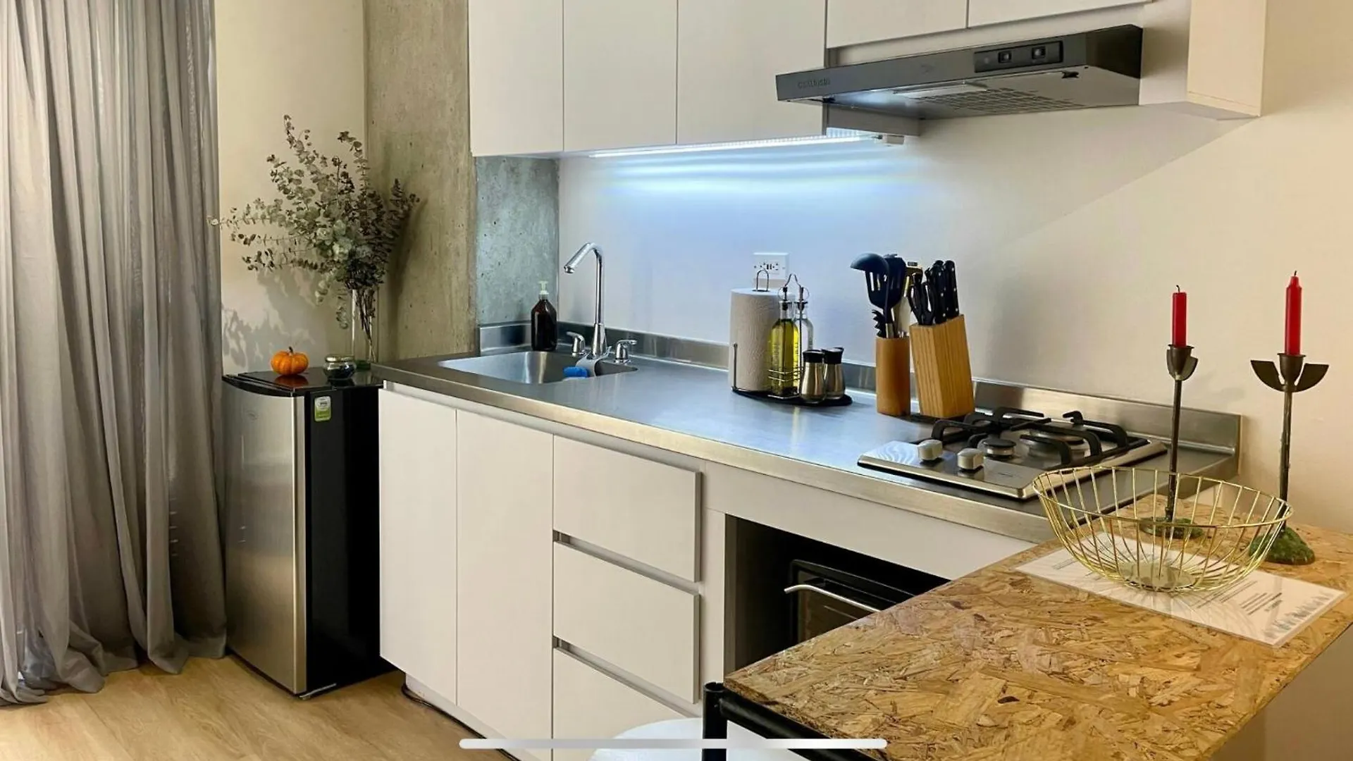 Apartment Loft - Patio Privado - Primer Parque Laureles Medellin Colombia